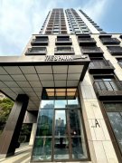 海普隆旗下SPC石晶地板具备防水防潮、防蛀防霉